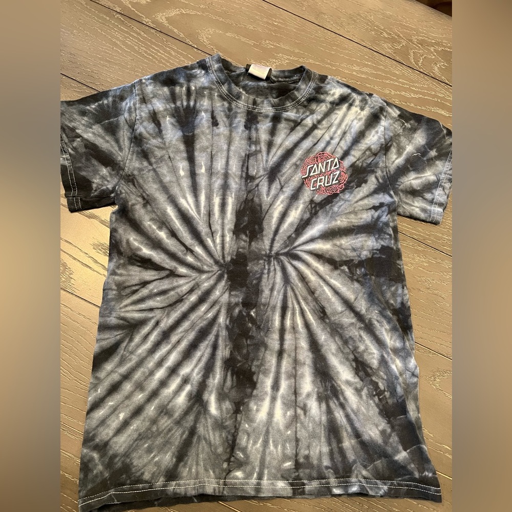 Santa Cruz girls tee